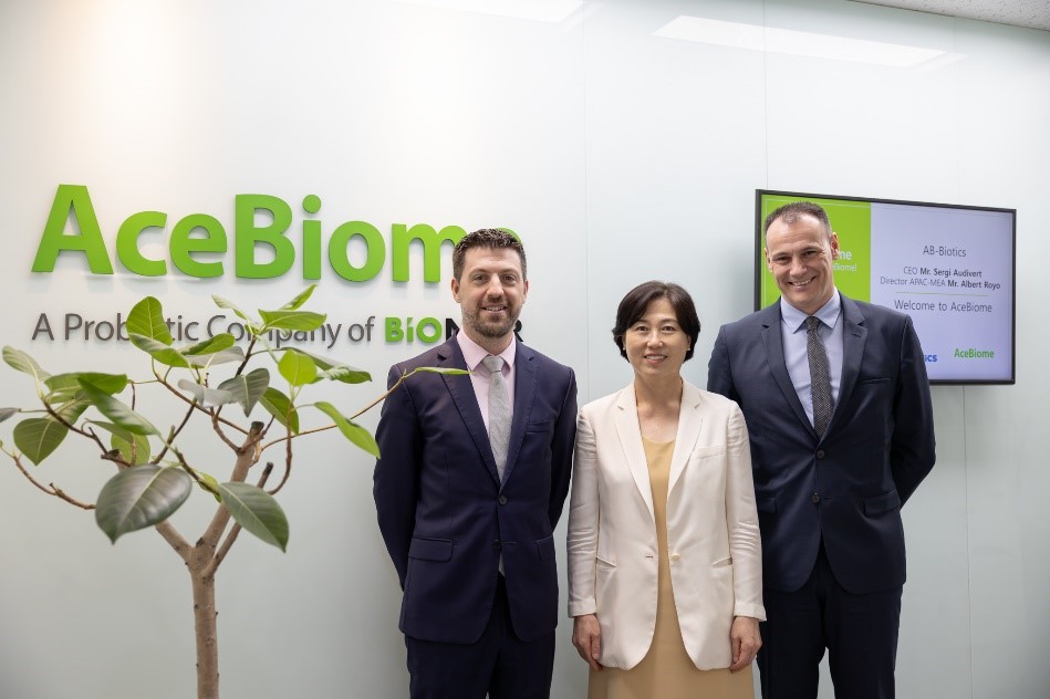 AB-Biotics CEO, 에이스바이옴 방문해 신제품 ‘에이비 이뮨’ 런칭 응원